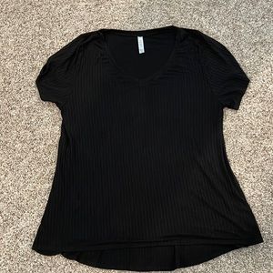 Lularoe solid black t shirt 2XL